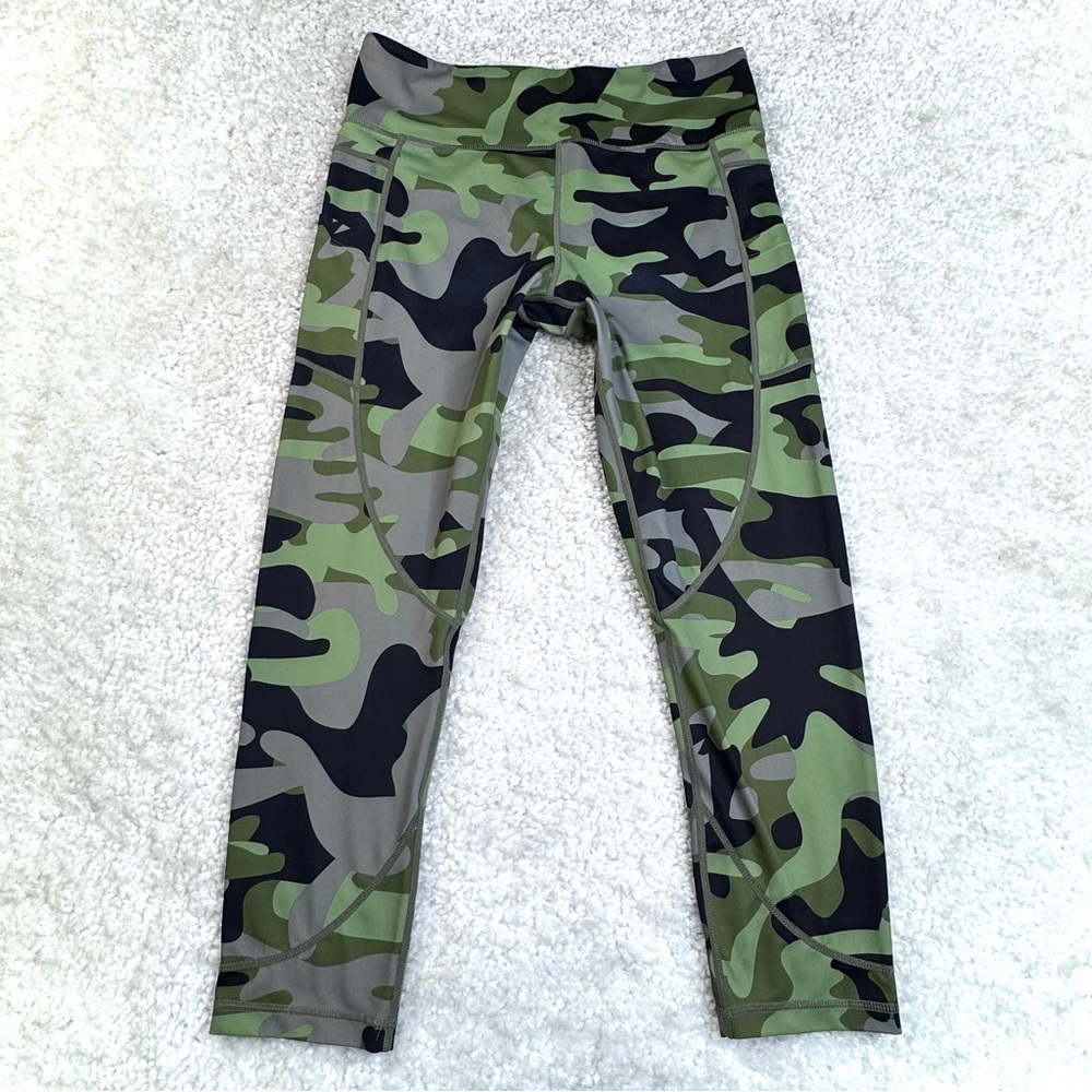 Zyia Active Green Camo Light N Tight Cropped Leggings. Yoga Workout Gym Sz 14-16